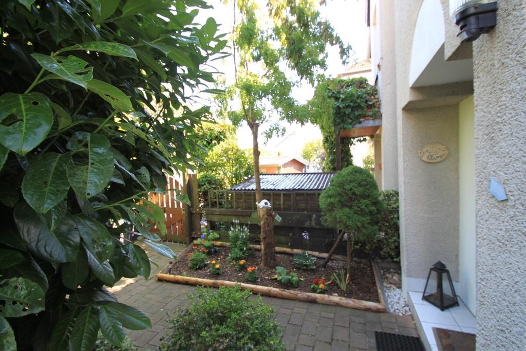 B&B Am See Koeln - Privatzimmer Phòng bức ảnh