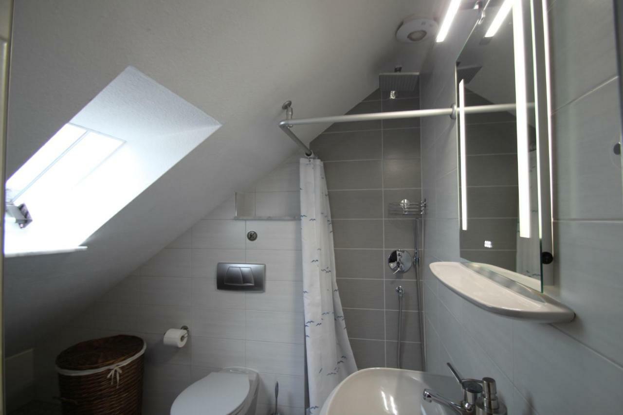 B&B Am See Koeln - Privatzimmer Ngoại thất bức ảnh