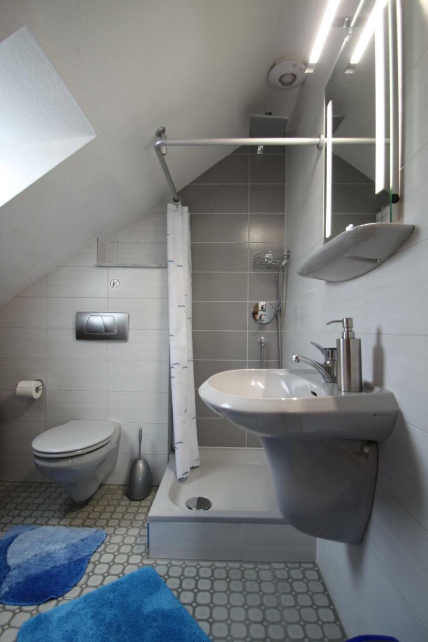 B&B Am See Koeln - Privatzimmer Ngoại thất bức ảnh