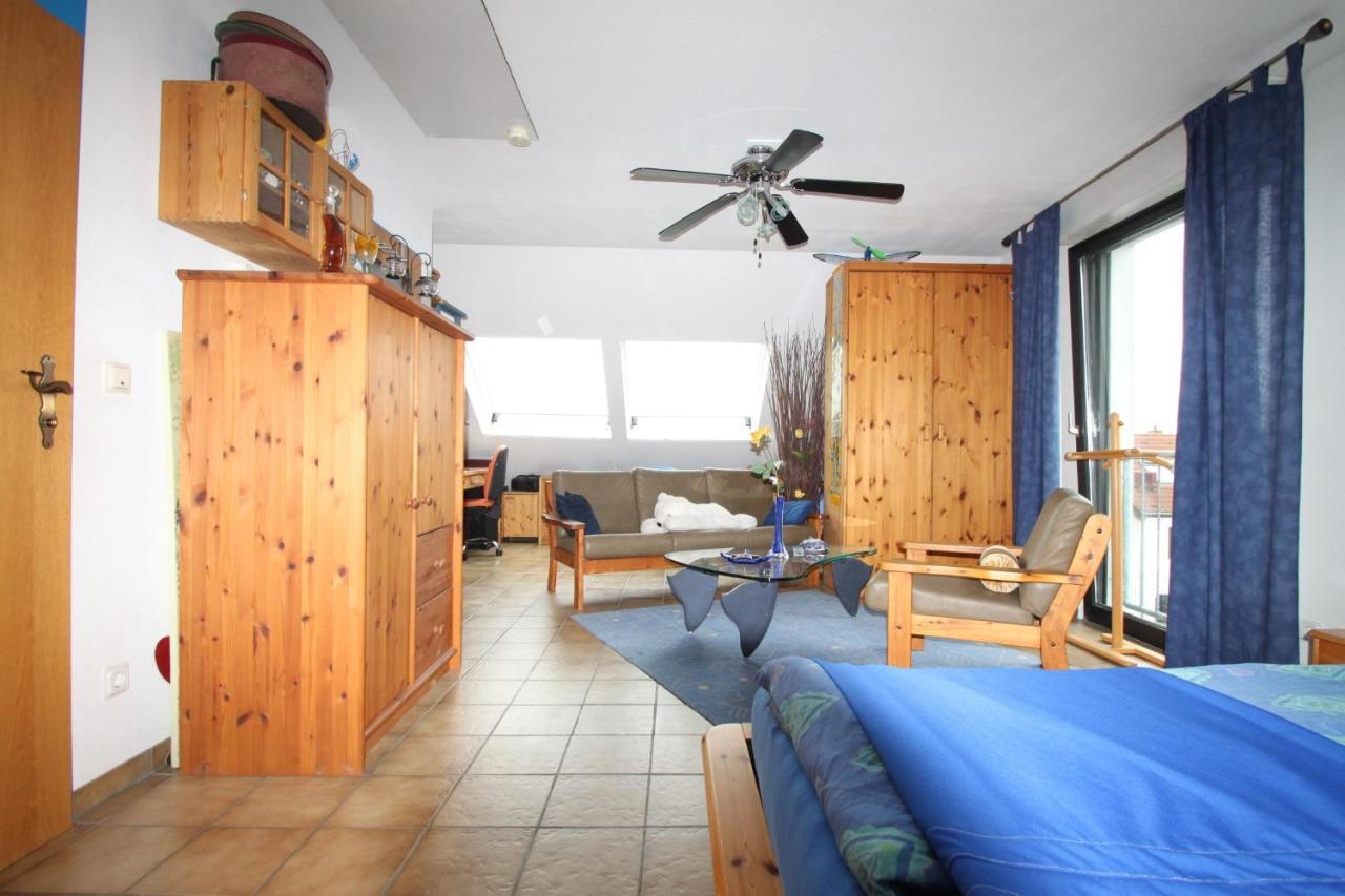 B&B Am See Koeln - Privatzimmer Phòng bức ảnh