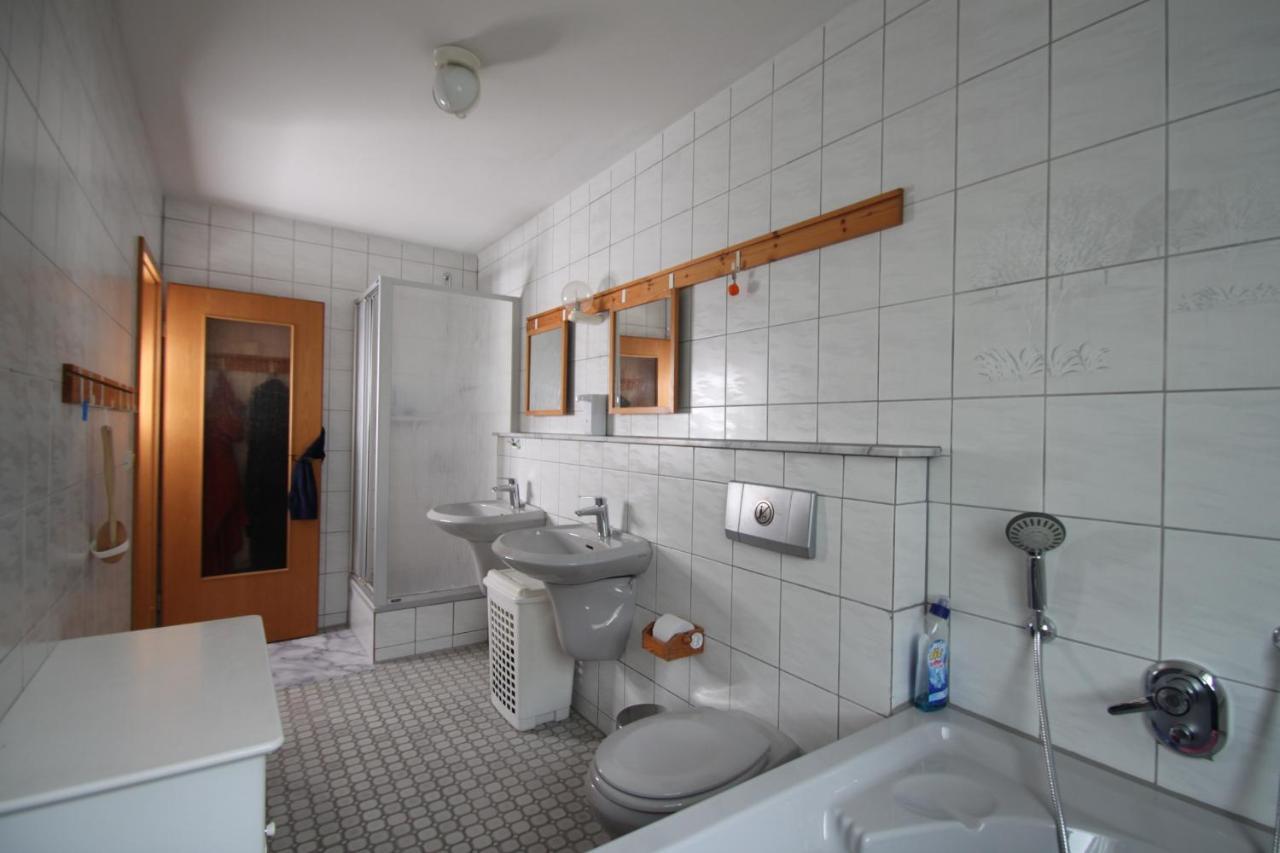 B&B Am See Koeln - Privatzimmer Ngoại thất bức ảnh